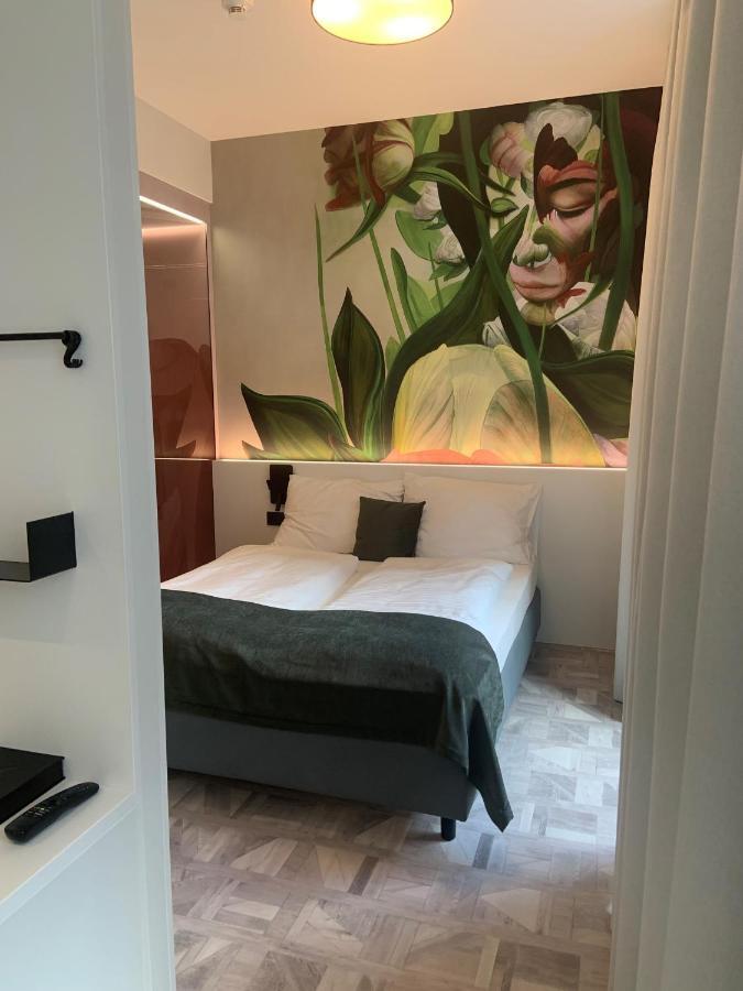 Art-Inn Design Self-Check-In-Hotel Linz Esterno foto