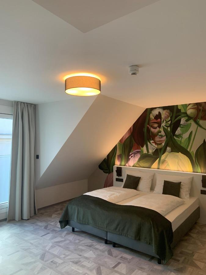 Art-Inn Design Self-Check-In-Hotel Linz Esterno foto