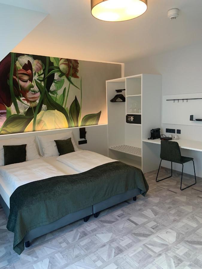 Art-Inn Design Self-Check-In-Hotel Linz Esterno foto